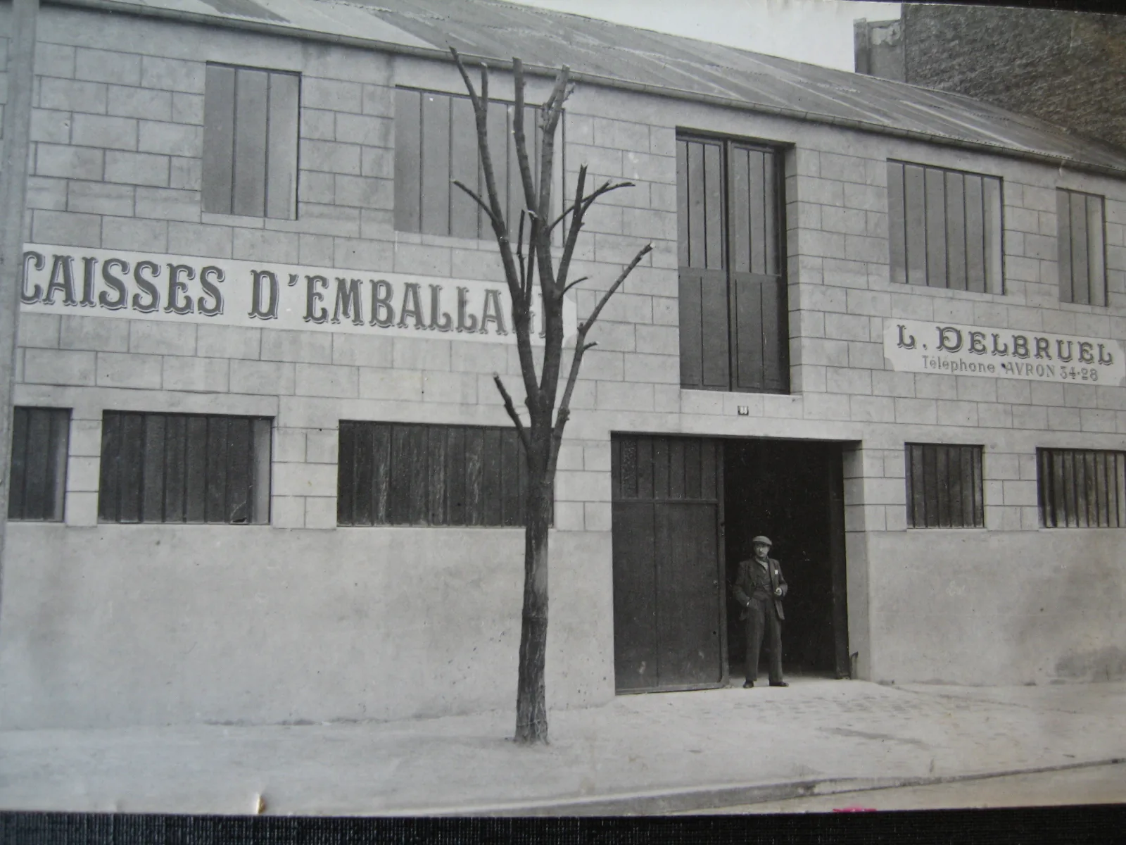 Ancienne caisserie d'emballage — origines de la Caisserie des Caduels